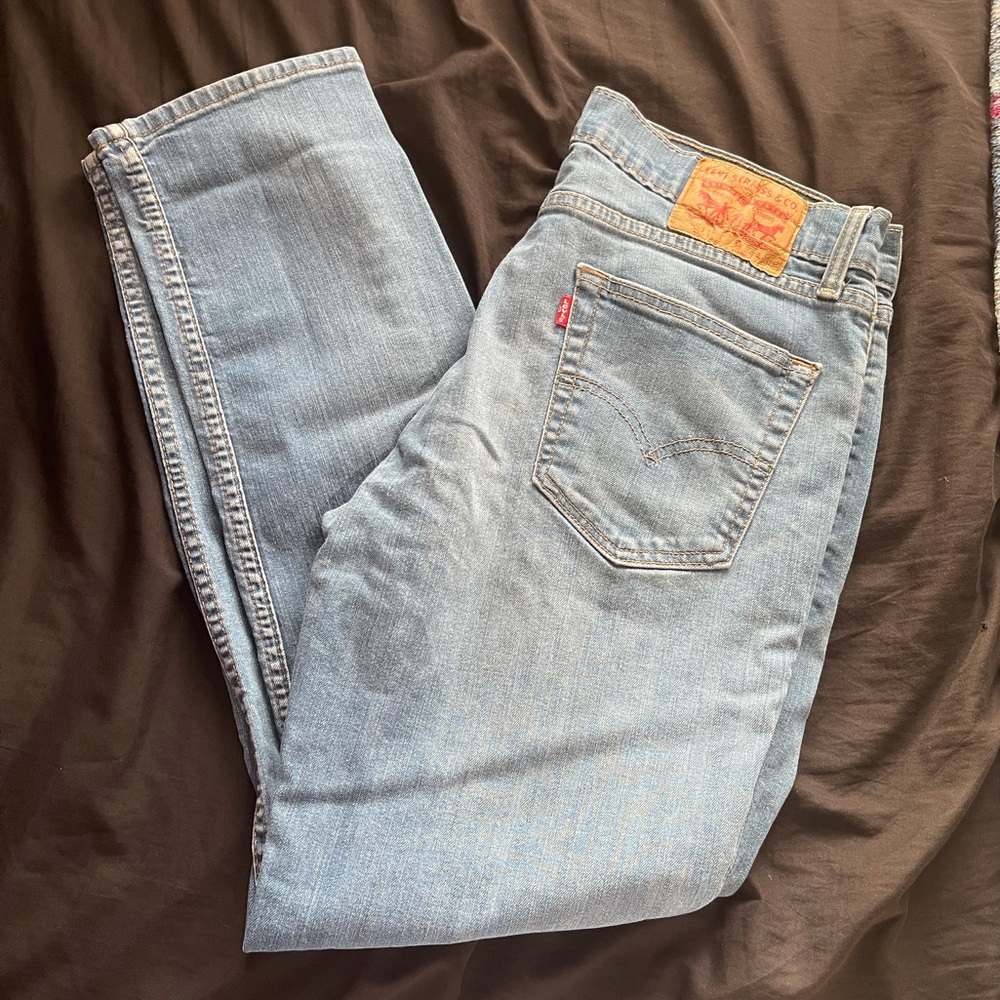 MENS LEVI JEANS